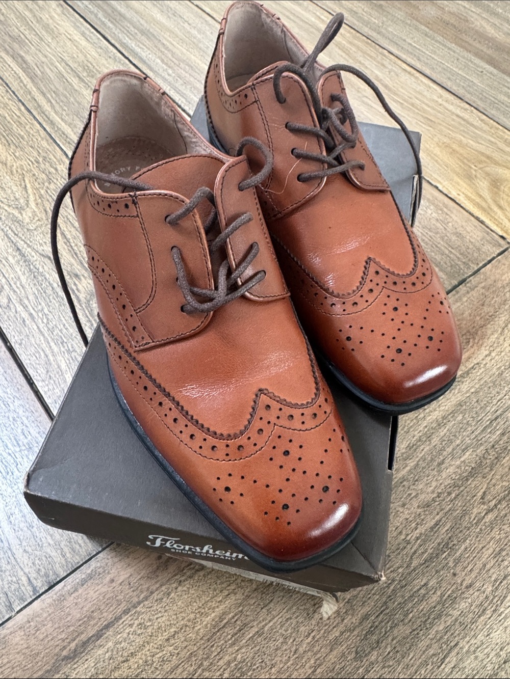 Boys Tan Leather Wingtip Dress Shoes - Classic Brogue Lace-Ups